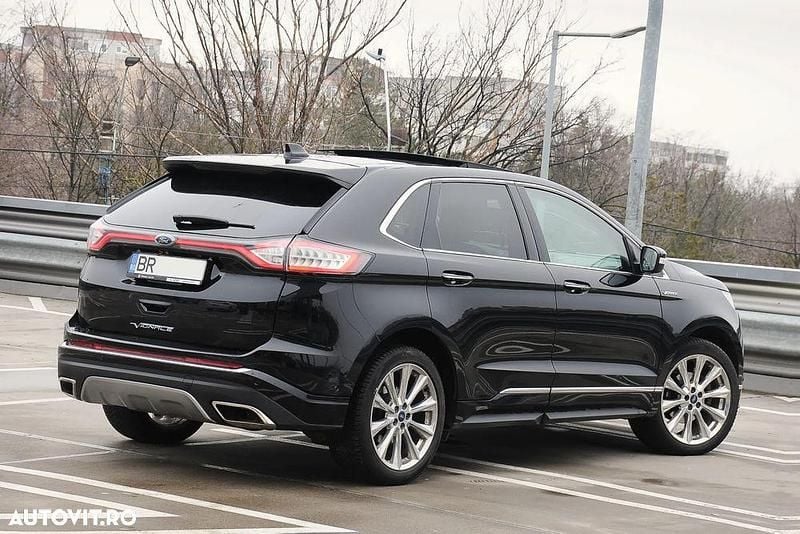 Second-hand Ford Edge Vignale 210 CP (154 kW) 2017 Culoarenegru SUV