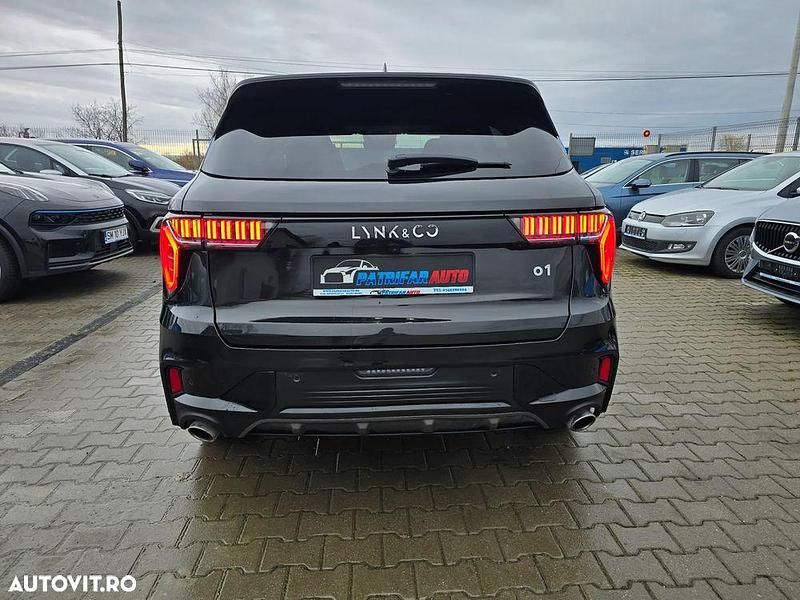Second-hand Lynk & Co 01 179 CP (131 kW) 2023 Culoarenegru SUV