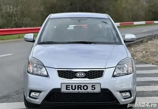 Second-hand Kia Rio Vision 97 CP (71 kW) 2010 Gri Berlinǎ