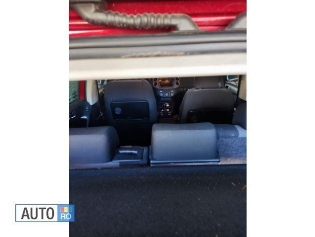 Second-hand VW Tiguan 140 CP (102 kW) 2009 Rosu SUV