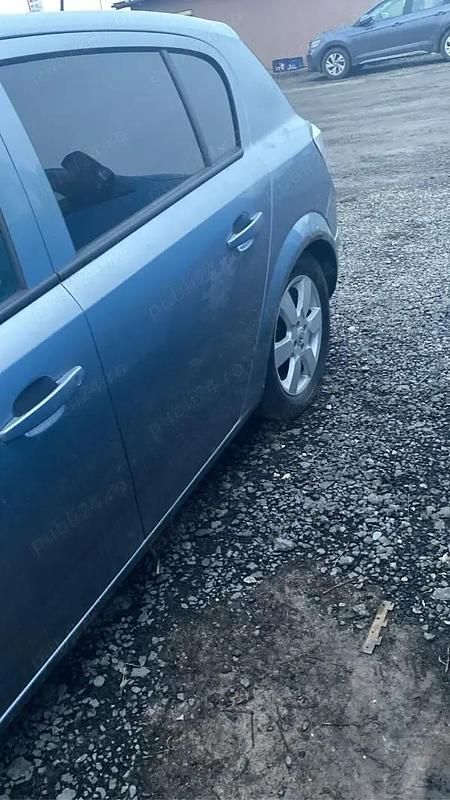 Second-hand Opel Astra 105 CP (77 kW) 2006 Hatchback