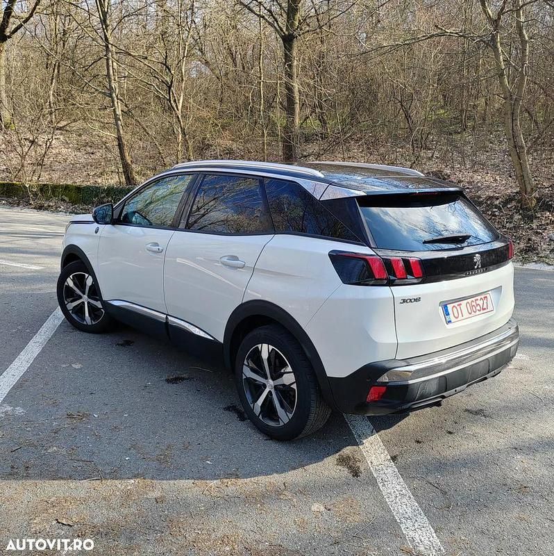Second-hand Peugeot 3008 Crossway 130 CP (95 kW) 2018 Culoarealb SUV