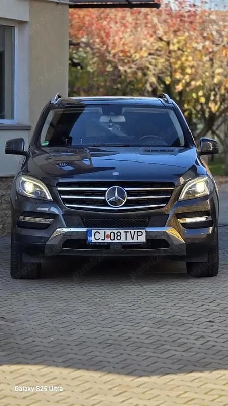 Utilizat 2015 Mercedes 350 SUV | 26.500 EUR - Imagine 1/4