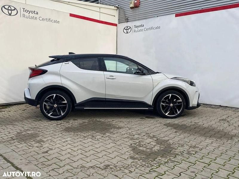 Second-hand Toyota C-HR 197 CP (144 kW) 2022 Culoarealb SUV
