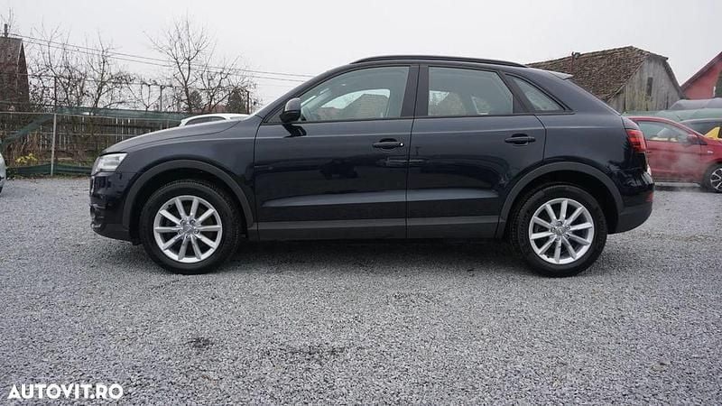 Second-hand Audi Q3 Premium 177 CP (130 kW) 2013 Culoarealbastru SUV