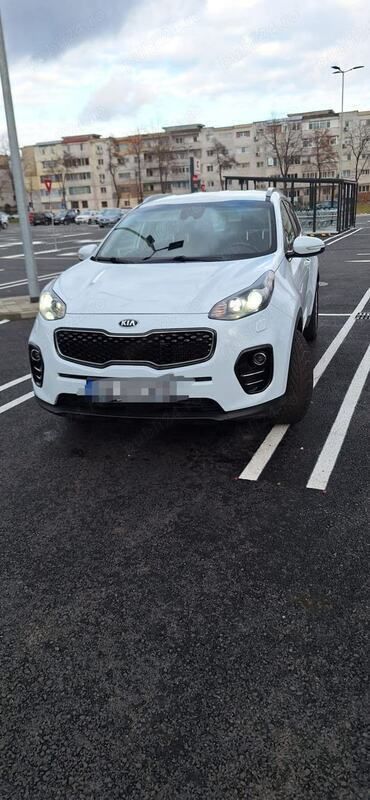 Alb Utilizat 2016 Kia Sportage Edition 7 SUV | 14.000 EUR (Preț OK) - Imagine 1/4