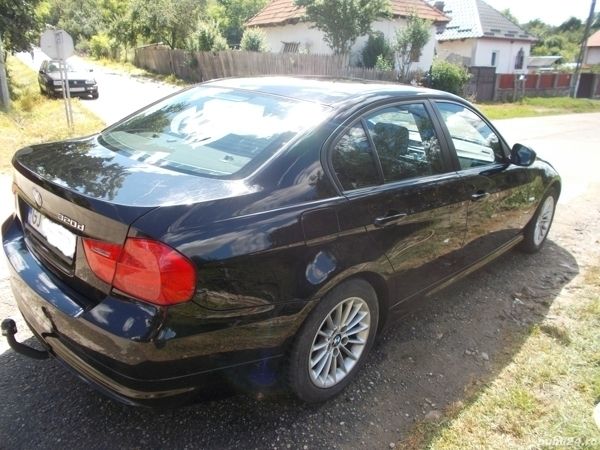 Second-hand BMW 320 130 CP (95 kW) 2008 Berlinǎ