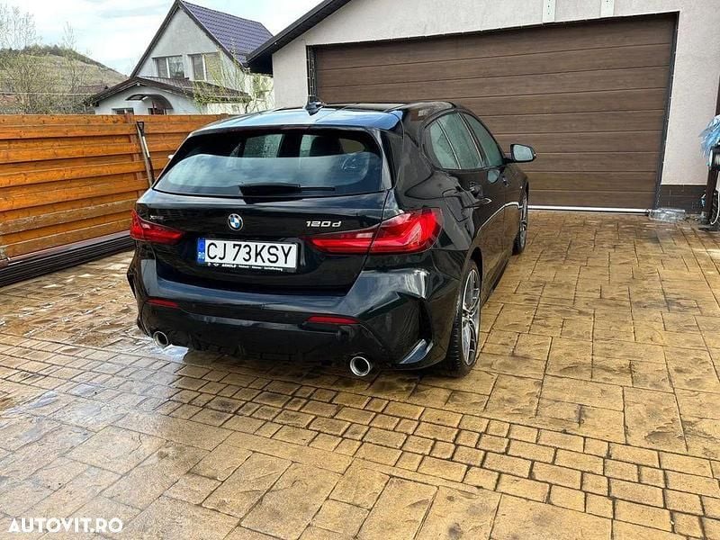 Second-hand BMW 120 190 CP (139 kW) 2021 Culoarenegru Hatchback