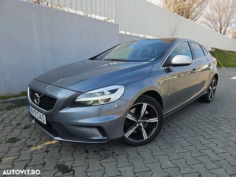 Second-hand Volvo V40 Inscription 150 CP (110 kW) 2019 Culoaregri Hatchback