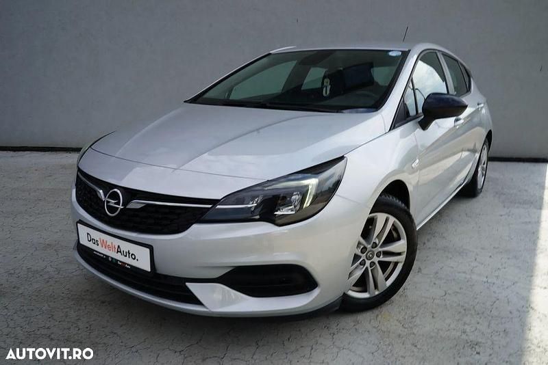 Gri deschis metalic perleffect Utilizat 2021 Opel Astra Elegance Hatchback | 12.100 EUR (Scump) - Imagine 1/4