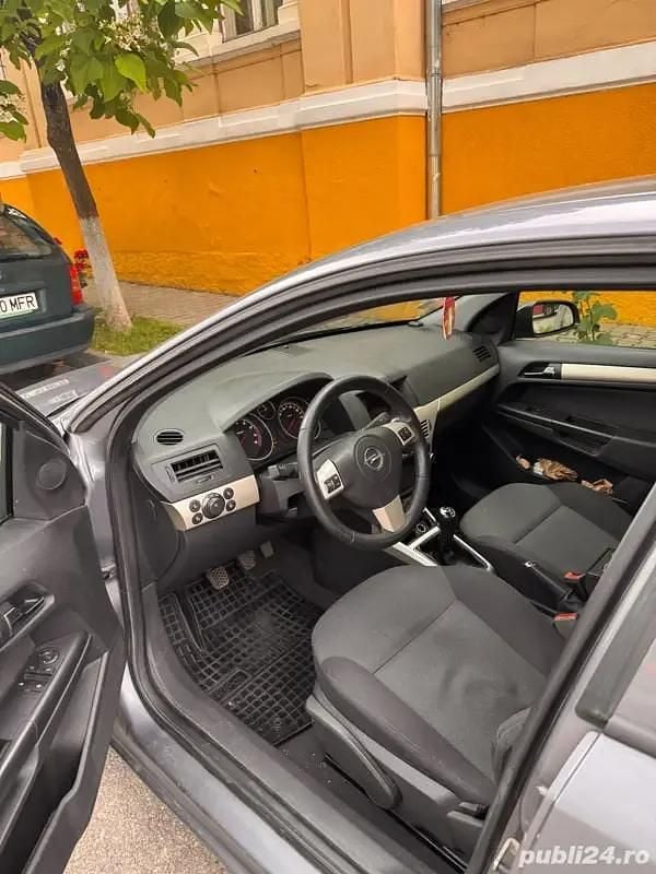 Utilizat 2007 Opel Astra Hatchback | 1.600 EUR (Preț OK) - Imagine 1/4