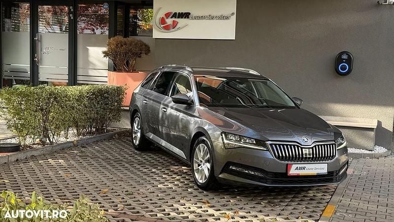 Culoaregri Utilizat 2022 Skoda Superb Ambition Break | 18.755 EUR (Preț bun) - Imagine 1/4