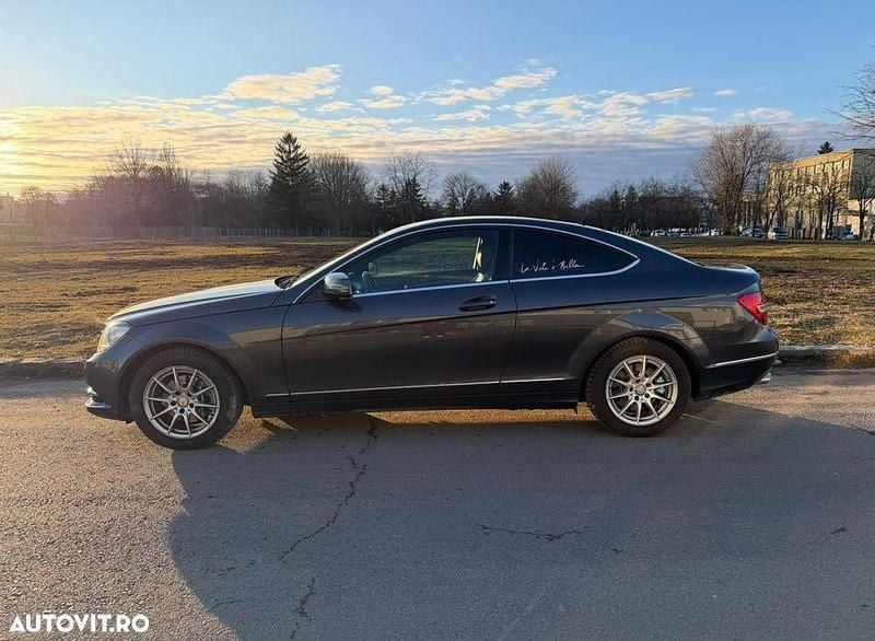 Second-hand Mercedes C250 204 CP (150 kW) 2013 Culoaregalbeuriu Coupe