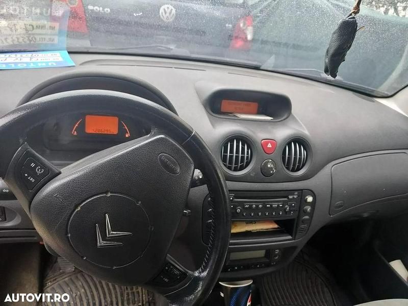 Second-hand Citroën C3 68 CP (50 kW) 2004 Culoarerosu Hatchback