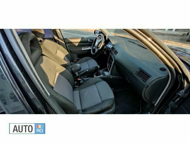 Second-hand VW Bora 101 CP (74 kW) 2002 Negru Berlinǎ