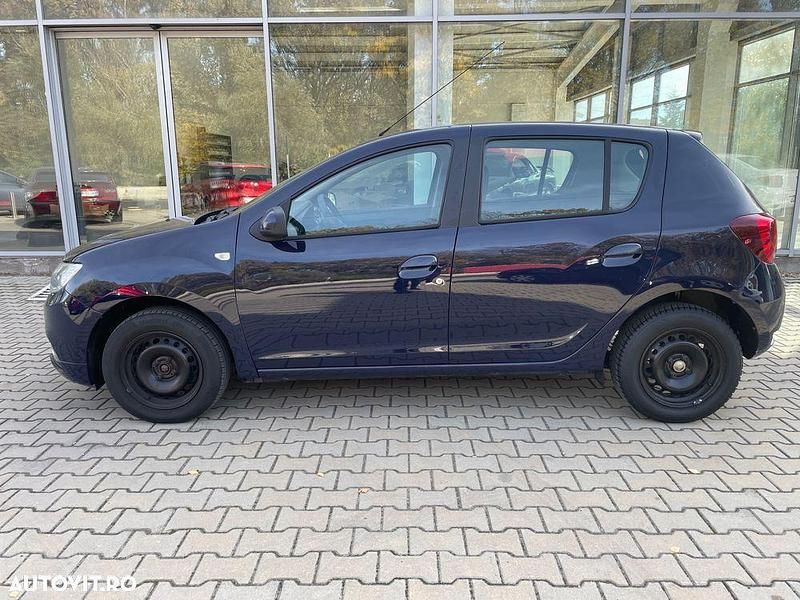 Second-hand Dacia Sandero Comfort 73 CP (53 kW) 2018 Culoarealbastru