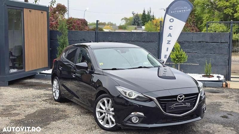 Second-hand Mazda 3 Sports-Line 150 CP (110 kW) 2015 Culoarenegru Hatchback
