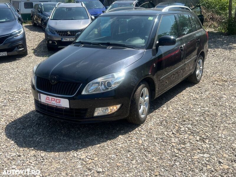 Negru Utilizat 2010 Skoda Fabia Break | 2.990 EUR (Preț OK) - Imagine 1/4