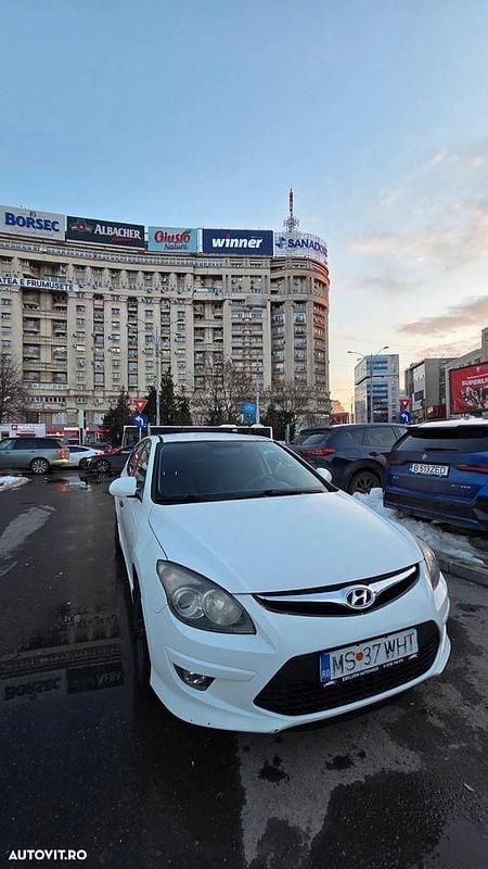 Second-hand Hyundai i30 115 CP (84 kW) 2010 Culoarealb Hatchback