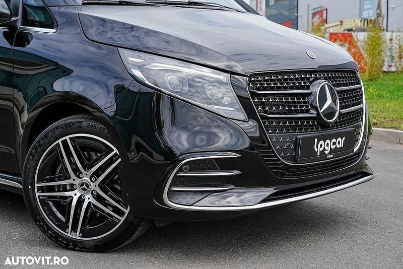Second-hand Mercedes V300 Exclusive 237 CP (174 kW) 2024 Negru Monovolum