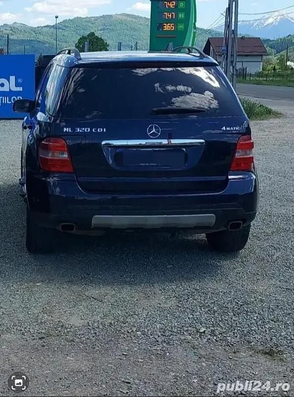 Albastru Utilizat 2007 Mercedes ML320 SUV | 6.000 EUR - Imagine 1/4