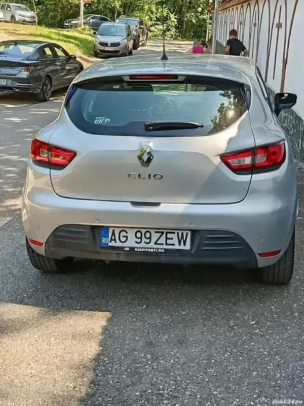 Gri Utilizat 2018 Renault Clio IV Hatchback | 7.490 EUR (Preț OK) - Imagine 1/4