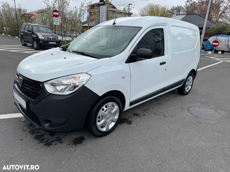 Alb Utilizat 2021 Dacia Dokker Van | 7.800 EUR (Preț bun) - Imagine 1/4