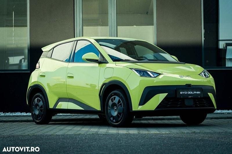 Nouă BYD Dolphin 64 kW (88 CP) 2025 Culoareverde Hatchback