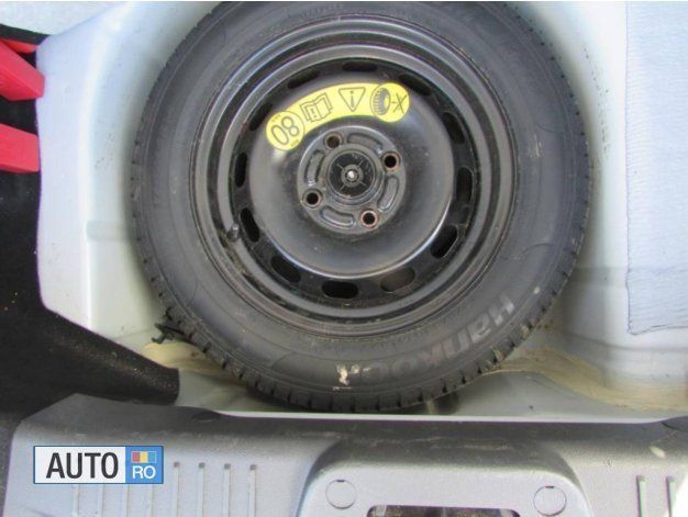 Second-hand Ford Fiesta 75 CP (55 kW) 2017 Alb Hatchback