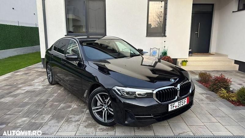Culoarenegru Utilizat 2021 BMW 530e M Sport Berlinǎ | 29.990 EUR (Super Preț) - Imagine 1/4
