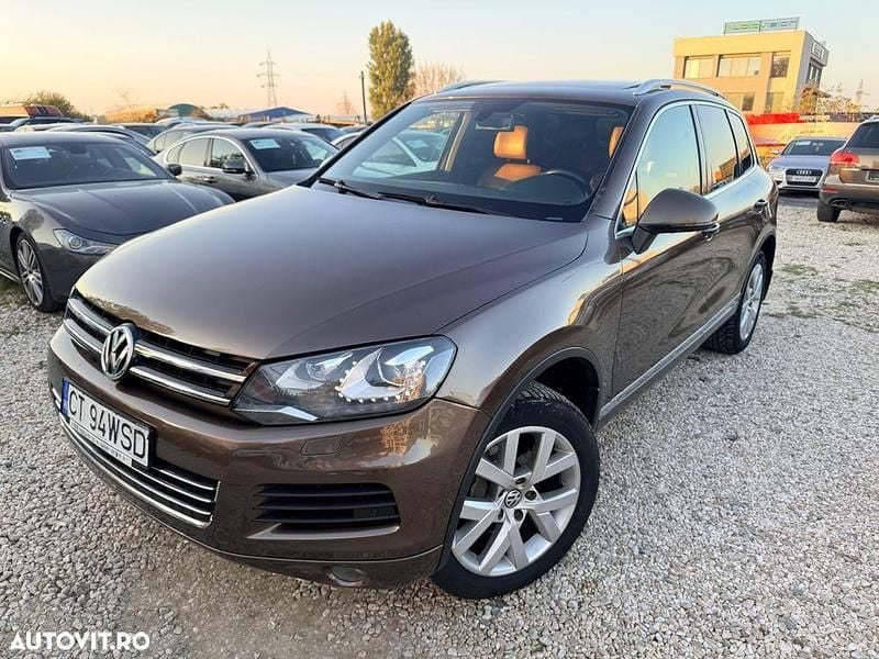 Culoaremaro Utilizat 2014 VW Touareg SUV | 13.900 EUR (Super Preț) - Imagine 1/4