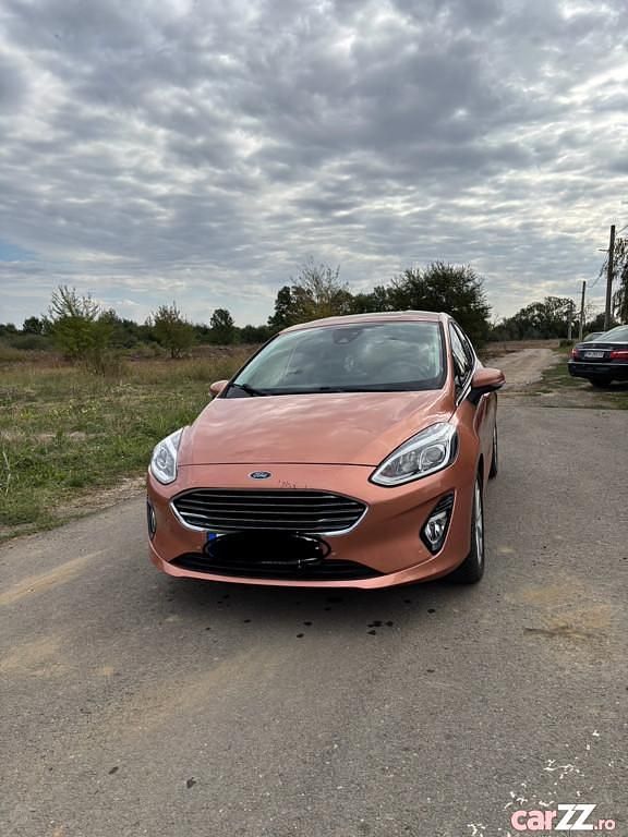 Auriu Utilizat 2017 Ford Fiesta Titanium Hatchback | 10.000 EUR (Puțin scump) - Imagine 1/4
