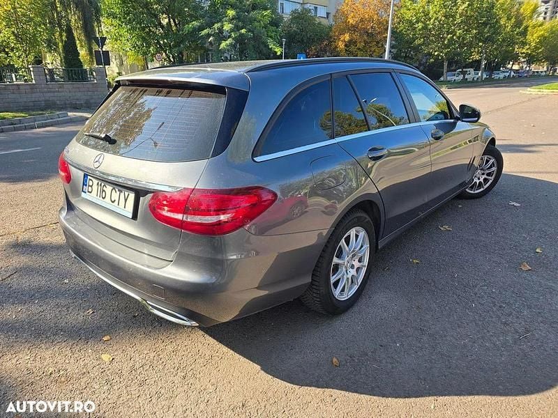Second-hand Mercedes C200 136 CP (100 kW) 2017 Gri Break