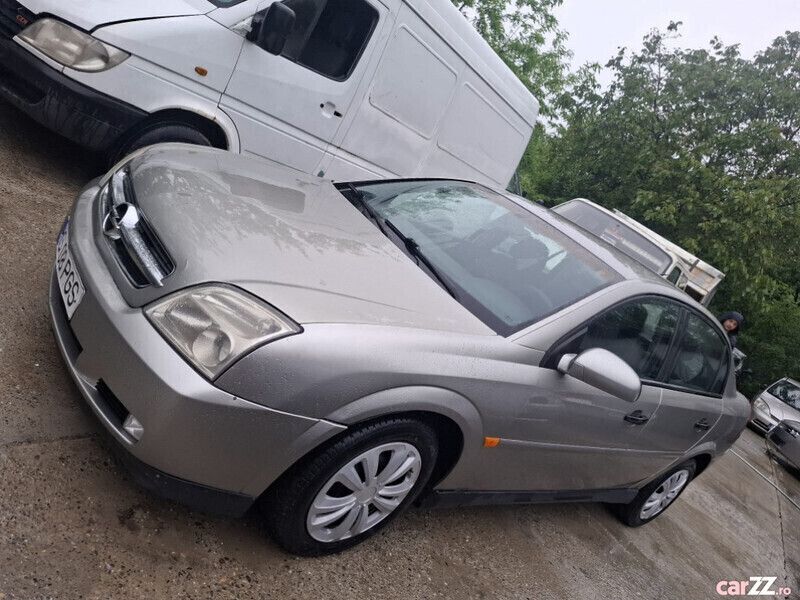 Utilizat 2006 Opel Vectra Berlinǎ | 1.300 EUR - Imagine 1/4