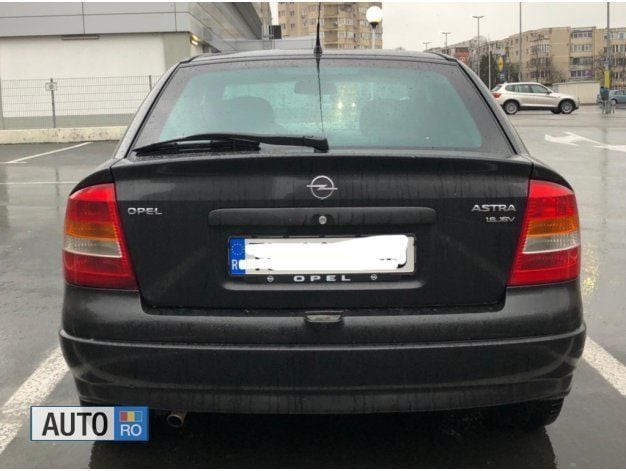 Second-hand Opel Astra 101 CP (74 kW) 2000 Negru Coupe
