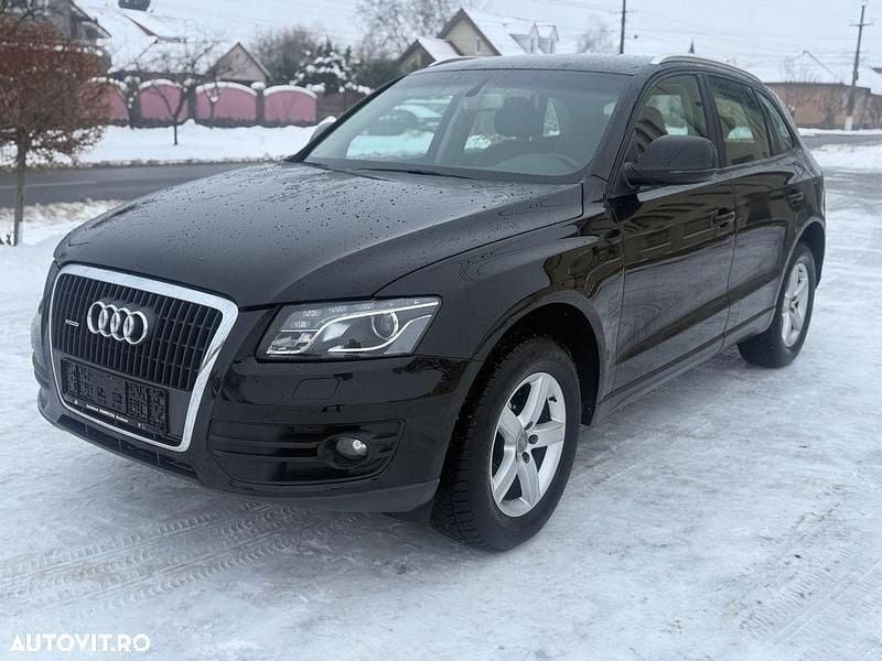 Culoarenegru Utilizat 2012 Audi Q5 SUV | 9.999 EUR (Preț bun) - Imagine 1/4