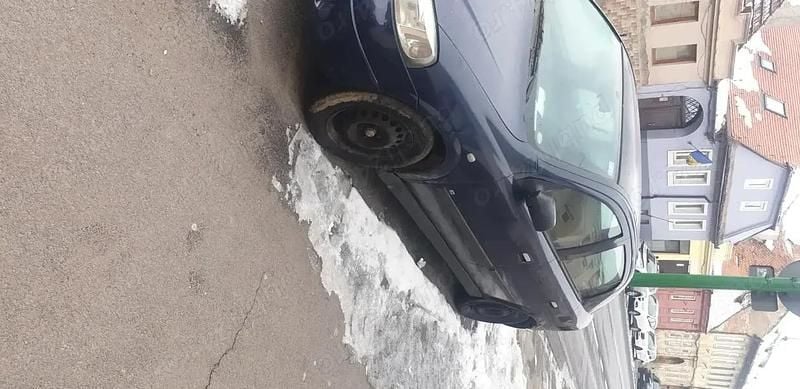 Second-hand Opel Astra 66 CP (48 kW) 2008 Albastru Berlinǎ