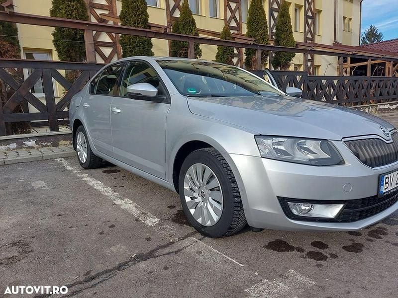 Culoareargint Second-hand 2016 Skoda Octavia Drive Berlinǎ | 12.900 EUR (Preț OK) - Imagine 1/4