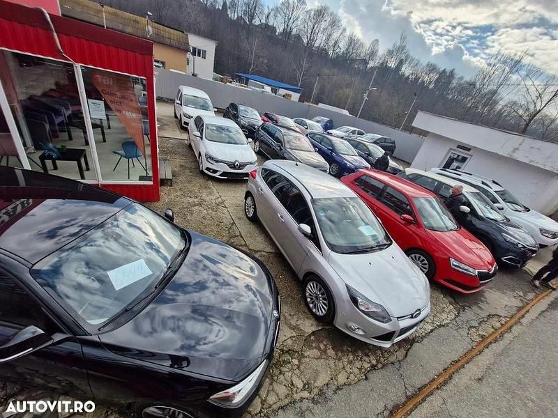 Second-hand Ford S-MAX Trend 160 CP (117 kW) 2012 Culoarealte culori Monovolum