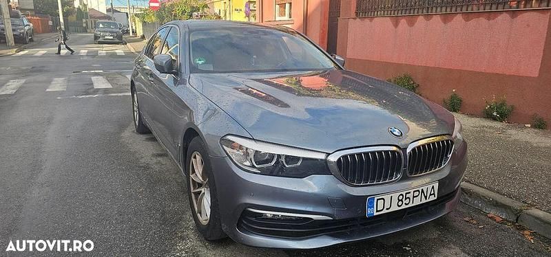 Culoarealbastru Utilizat 2018 BMW 520 Comfort Edition Berlinǎ | 17.000 EUR (Super Preț) - Imagine 1/4