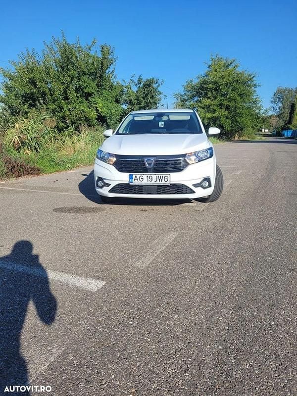 Alb Utilizat 2021 Dacia Sandero Comfort Hatchback | 8.450 EUR (Super Preț) - Imagine 1/4