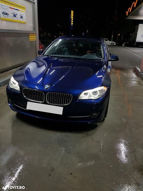 Albastru Utilizat 2013 BMW 520 Berlinǎ | 10.900 EUR (Preț bun) - Imagine 1/4