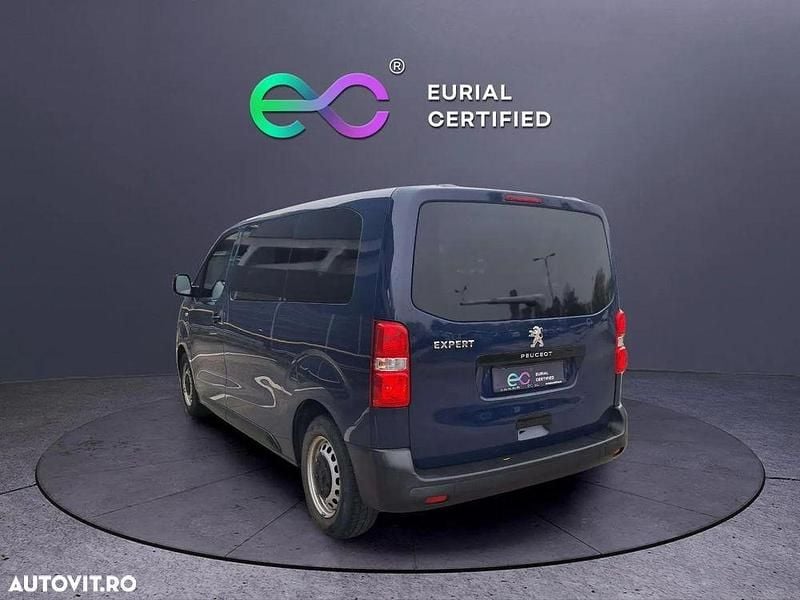 Second-hand Peugeot Expert 120 CP (88 kW) 2020 Culoarealbastru Van