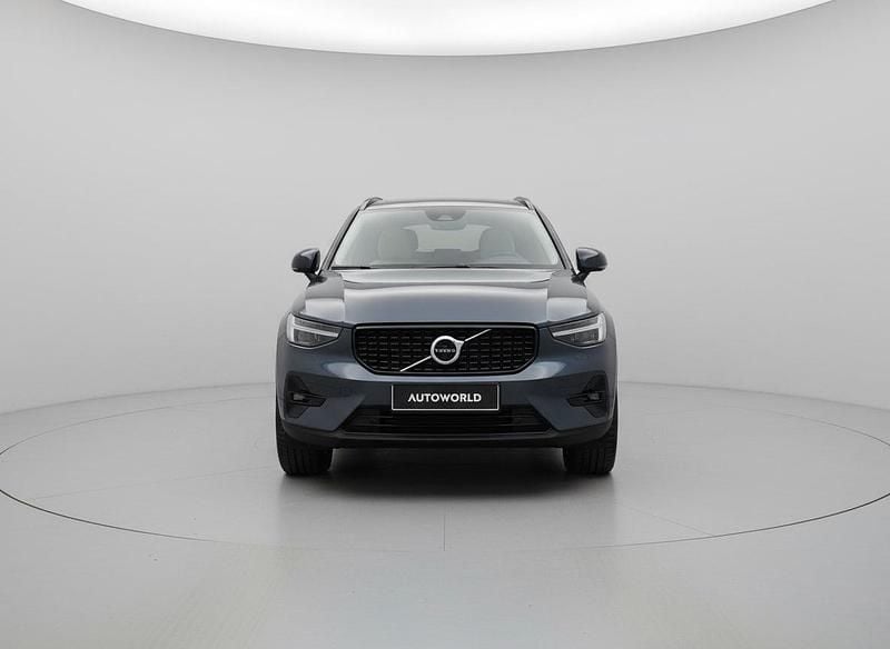 Culoareverde Nouă 2025 Volvo XC40 Plus SUV | 45.133 EUR - Imagine 1/1
