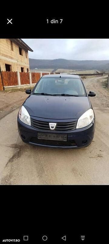 Albastru Utilizat 2011 Dacia Sandero Hatchback | 1.750 EUR (Super Preț) - Imagine 1/4