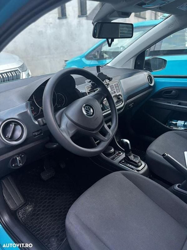 Second-hand VW e-up! 60 kW (82 CP) 2021 Culoarealbastru Hatchback