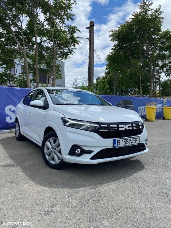 Alb Utilizat 2023 Dacia Logan Essentiel Berlinǎ | 11.000 EUR (Preț OK) - Imagine 1/4