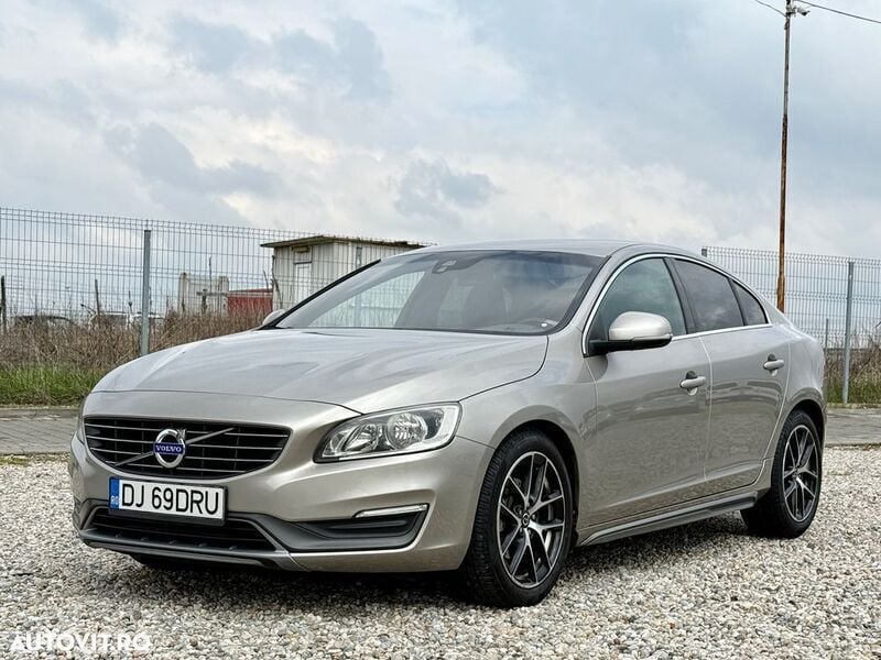 Galbeuriu Utilizat 2013 Volvo S60 Berlinǎ | 9.499 EUR (Preț bun) - Imagine 1/4