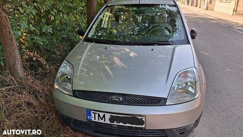 Gri Utilizat 2002 Ford Fiesta Hatchback | 1.000 EUR (Preț bun) - Imagine 1/4