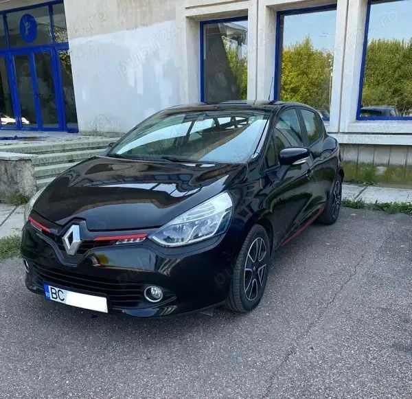 Utilizat 2012 Renault Clio IV Berlinǎ | 5.300 EUR (Puțin scump) - Imagine 1/4